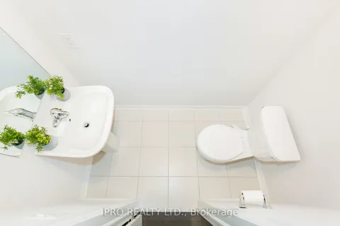 421 Robert Woolner St, North Dumfries, ON N0B 1E0