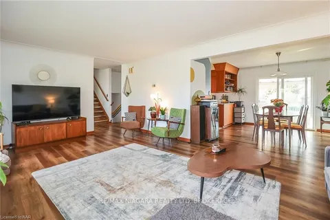 7001 CONCORD Cres, Niagara Falls, ON L2G 5G7