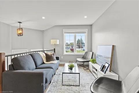 7717 ASCOT Circ, Niagara Falls, ON L2H 3H2