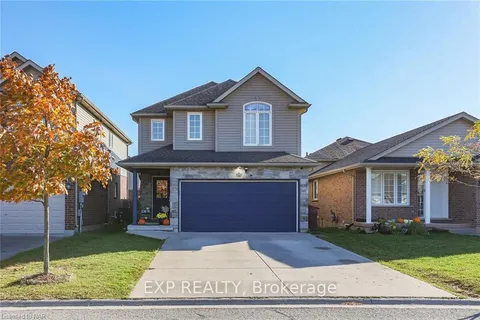 6532 MARY Dr, Niagara Falls, ON L2H 0B5