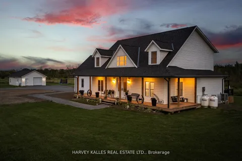 2516 County Road 15, Prince Edward County, ON K0K 2T0