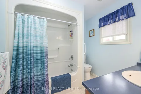 5 Southgate Pkwy, St. Thomas, ON N5R 6M1