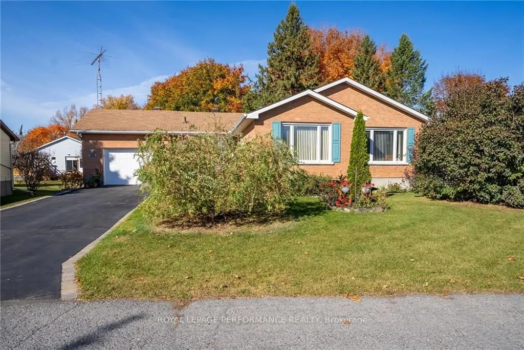 6232 DALTON Court, South Glengarry, ON K0C 1E0