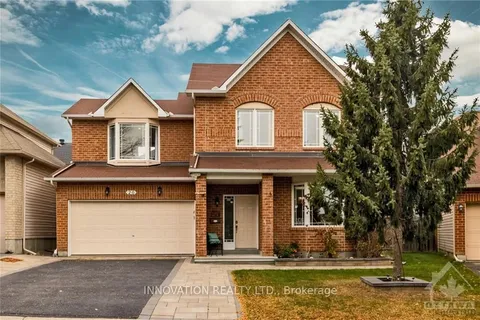 26 PORTADOWN Cres, Kanata, ON K2W 1E8
