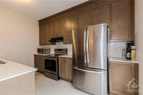 249 APPALACHIAN Circ, Barrhaven, ON K2J 6X2