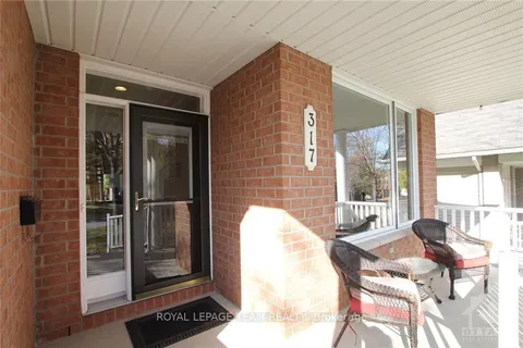317 BRECKENRIDGE Cres, Kanata, ON K2W 1J3
