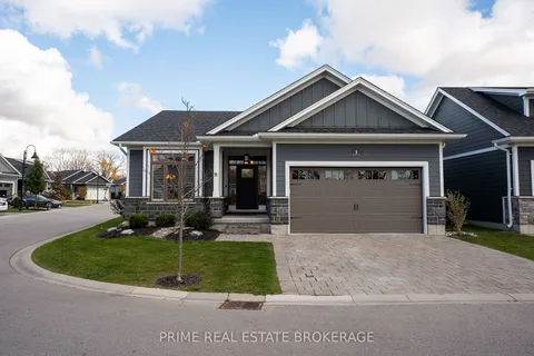 1 Sunrise Lane, Lambton Shores, ON N0M 1T0