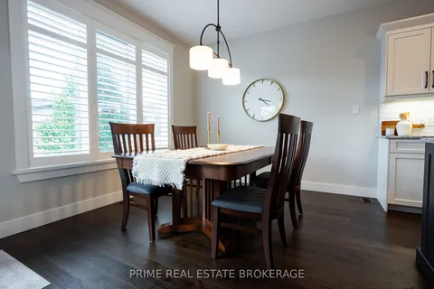 1 Sunrise Lane, Lambton Shores, ON N0M 1T0