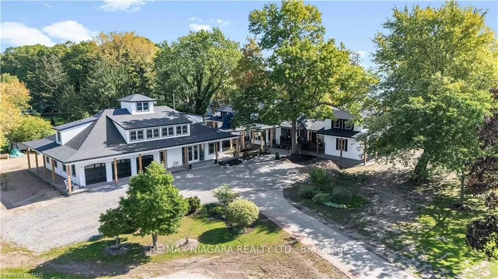 214 Windmill Point Rd, Fort Erie, ON L0S 1N0