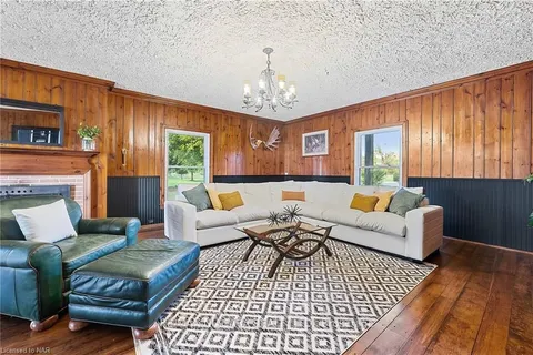 214 Windmill Point Rd, Fort Erie, ON L0S 1N0