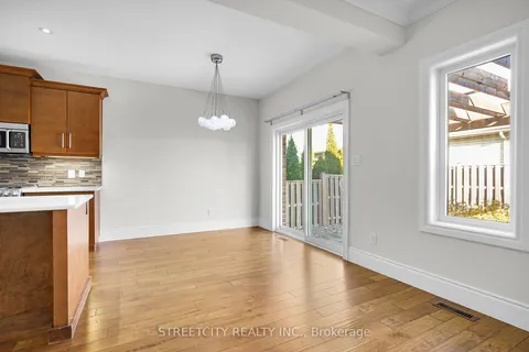 1951 Cherrywood Tr, London, ON N6H 0C9