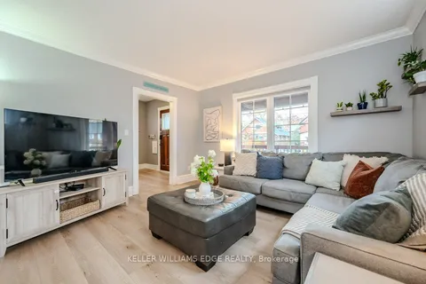 215 Weber St, Kitchener, ON N2H 1E7