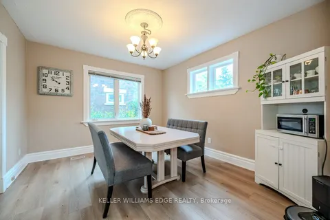 215 Weber St, Kitchener, ON N2H 1E7