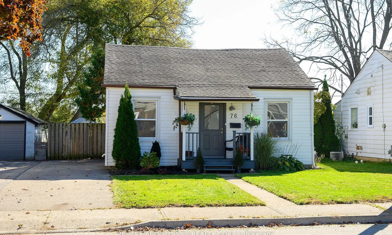 76 Sixth Ave, Brantford, ON M3S 1A9