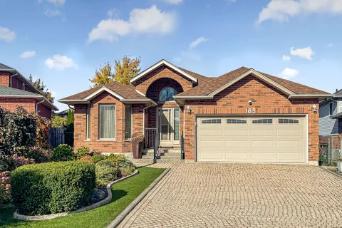 165 Gagliano Dr, Hamilton, ON L8W 3J8