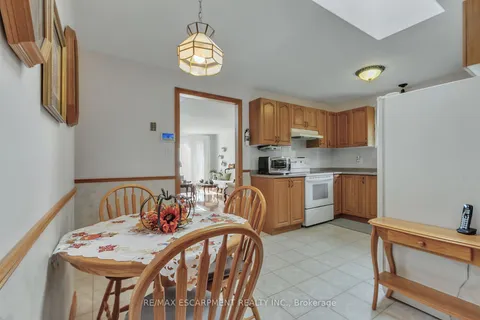 165 Gagliano Dr, Hamilton, ON L8W 3J8