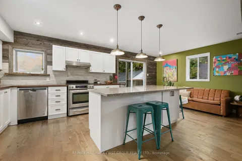 101 Bagot St, Cobourg, ON K9A 3E9