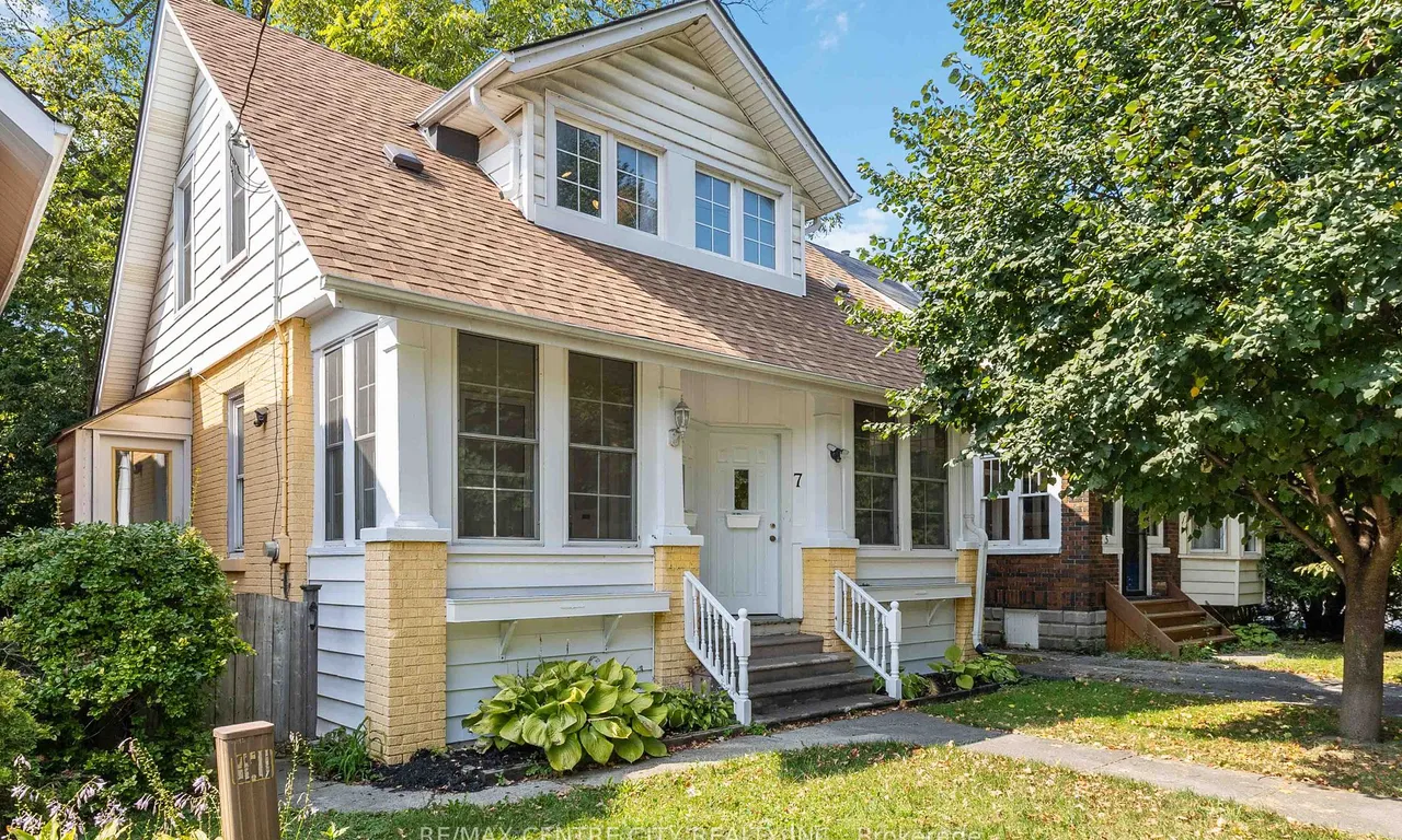 7 Carfrae Cres, London, ON N6C 4A8
