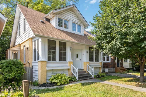 7 Carfrae Cres, London, ON N6C 4A8