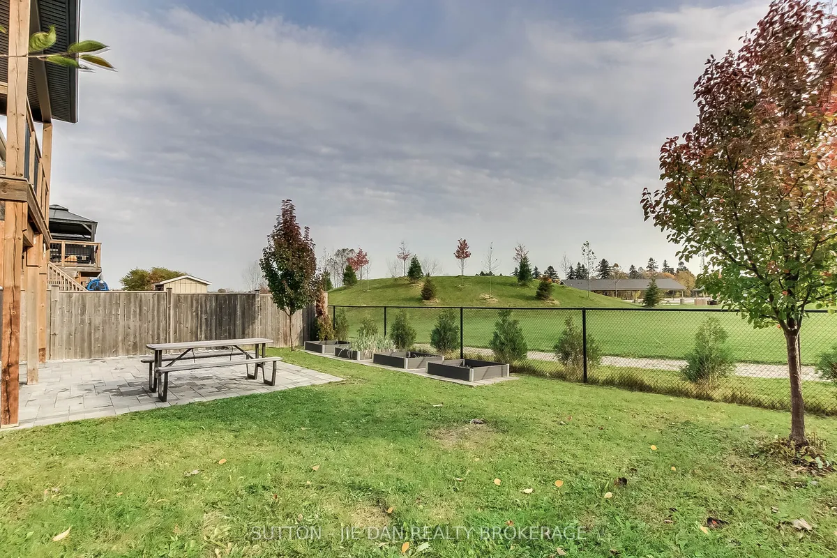 1565 SANDRIDGE Avenue, ON N5X 0G5