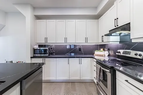 47 Nisbet Blvd, Hamilton, ON L8B 0T1