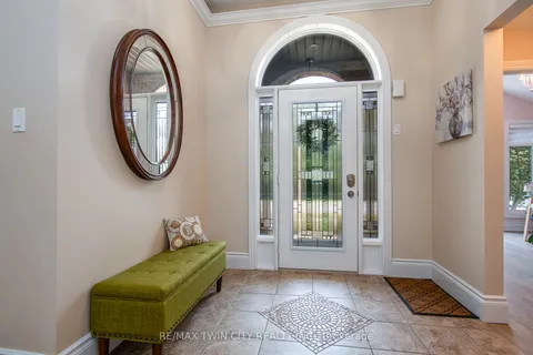 294 Fallowfield Dr, Kitchener, ON N2C 2T8