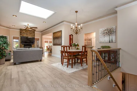 294 Fallowfield Dr, Kitchener, ON N2C 2T8