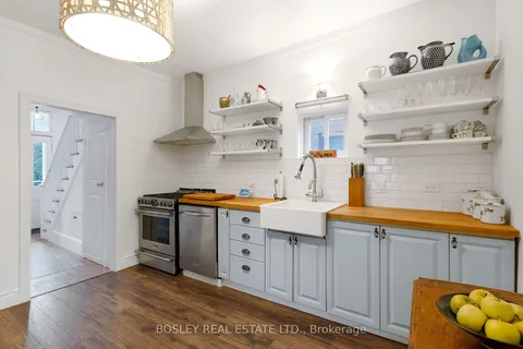 35 Ward St, Port Hope, ON L1A 1L7