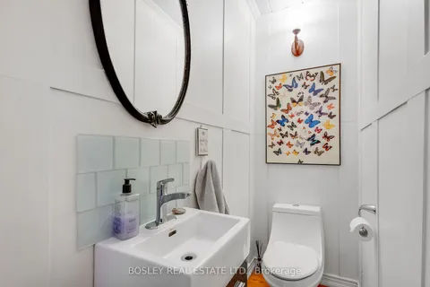 35 Ward St, Port Hope, ON L1A 1L7