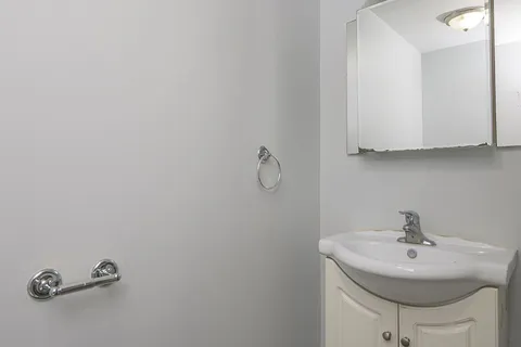 100 Mcclary Ave, London, ON N6C 1P8