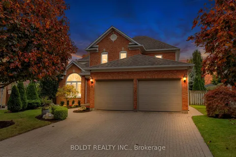 6 Inglis Circ, St. Catharines, ON L2S 3M9