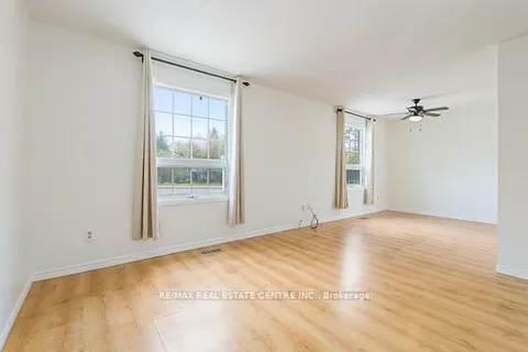 632 MAIN St, Shelburne, ON L9V 2Z4