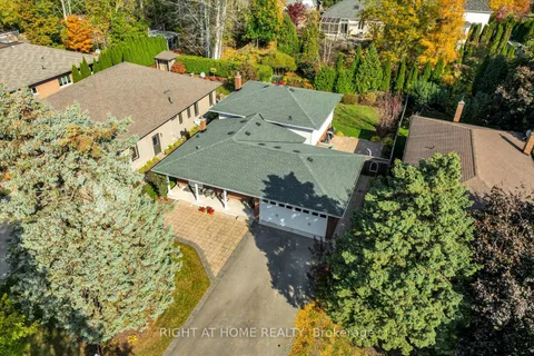 123 Flynn St, Niagara-on-the-Lake, ON L0S 1J0