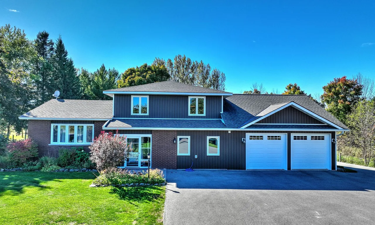 33 Northline Rd, Kawartha Lakes, ON K0M 1N0