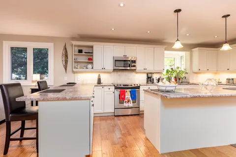 33 Northline Rd, Kawartha Lakes, ON K0M 1N0