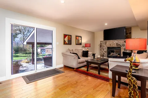 33 Northline Rd, Kawartha Lakes, ON K0M 1N0