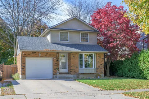 19 Lochern Rd, London, ON N5Z 4L5