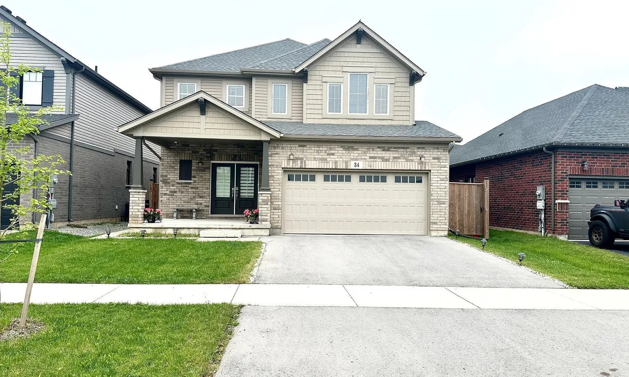 34 Swan Ave, Pelham, ON L0S 1E6
