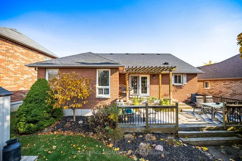 1209 Ashland Dr, Cobourg, ON K9A 5S4
