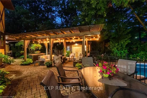 7091 Mount Forest Lane, Niagara Falls, ON L2J 3Z3