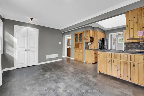 203 Park Ave, Haldimand, ON N1A 1M7