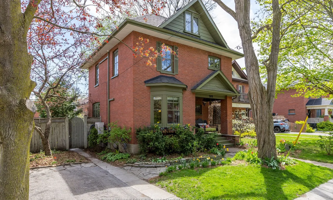 509 Gilmour St, Peterborough, ON K9H 2K1