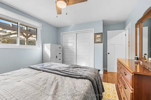 1079 Lincoln Dr, Kingston, ON K7M 4Z3