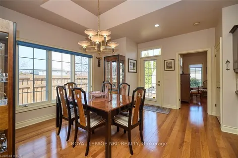 2 SEYVAL Pl, Niagara-on-the-Lake, ON L0S 1J0