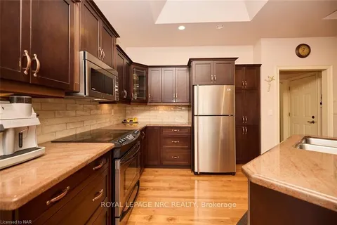 2 SEYVAL Pl, Niagara-on-the-Lake, ON L0S 1J0