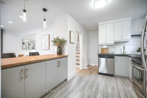 393 Weber St, Kitchener, ON N2H 1G4