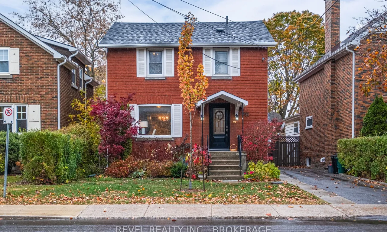 751 Johnson St, Kingston, ON K7L 2B2