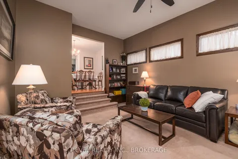 751 Johnson St, Kingston, ON K7L 2B2