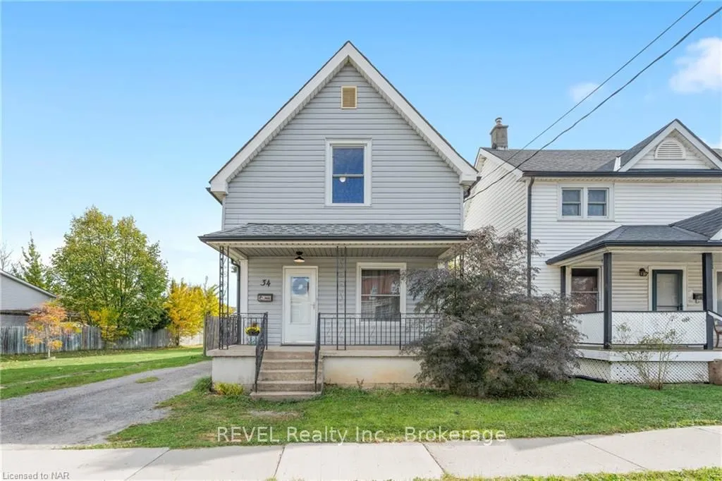 34 TASKER St, St. Catharines, ON L2R 3Z8
