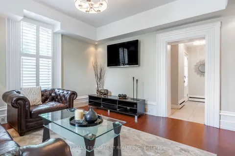 1 King William St, Brant, ON N0E 1N0